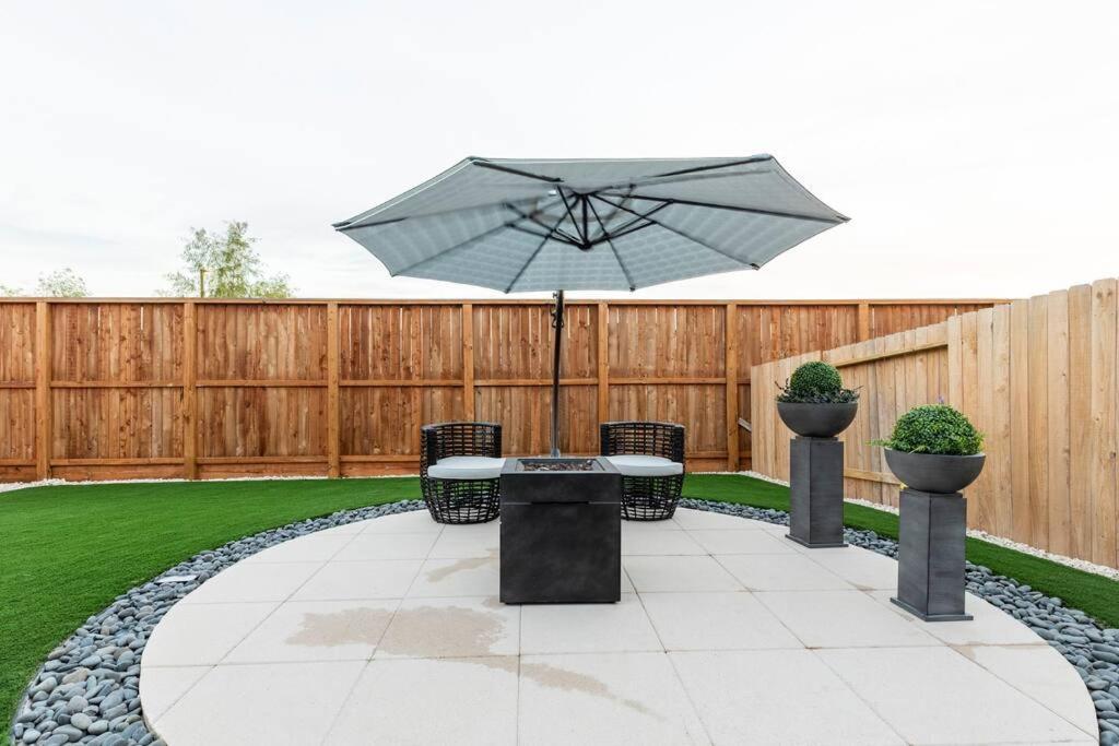 Luxe 3 Bedroom - Near Airport, Nrg, Downtown *